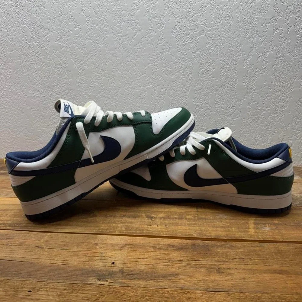 N/A nike dunk